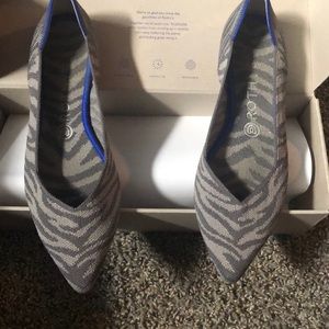 Rothy’s pointy toe grey zebra 9 1/2